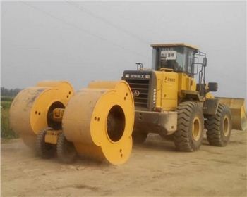 沖擊式跟振動(dòng)式的比較,成都沖擊壓路機(jī)租賃公司解答