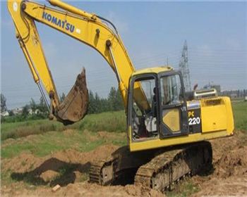 如何保護(hù)好成都鉤機(jī)租賃車(chē)輛的“心臟”？