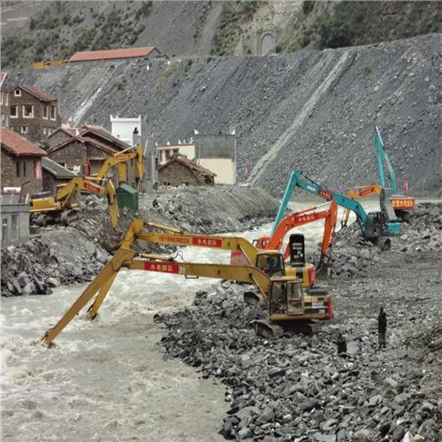 成都挖掘機租賃 | 長臂挖掘機在施工過程中有哪些優(yōu)勢？