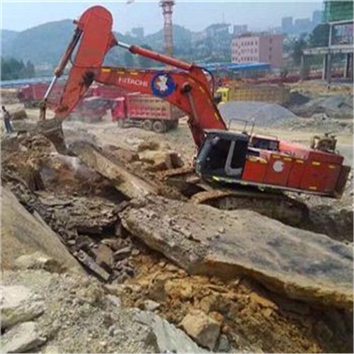 冬季停工期間，如何正確地停放挖掘機(jī)？